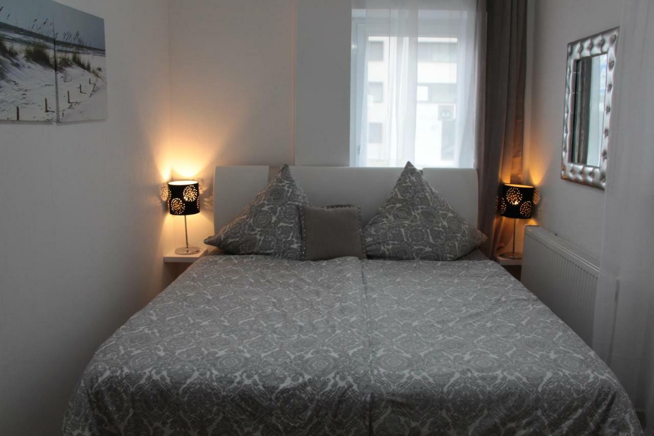 Modernes Und Gemuetliches Appartment Mit Terrasse, Stadtnah Ravensburg Bagian luar foto